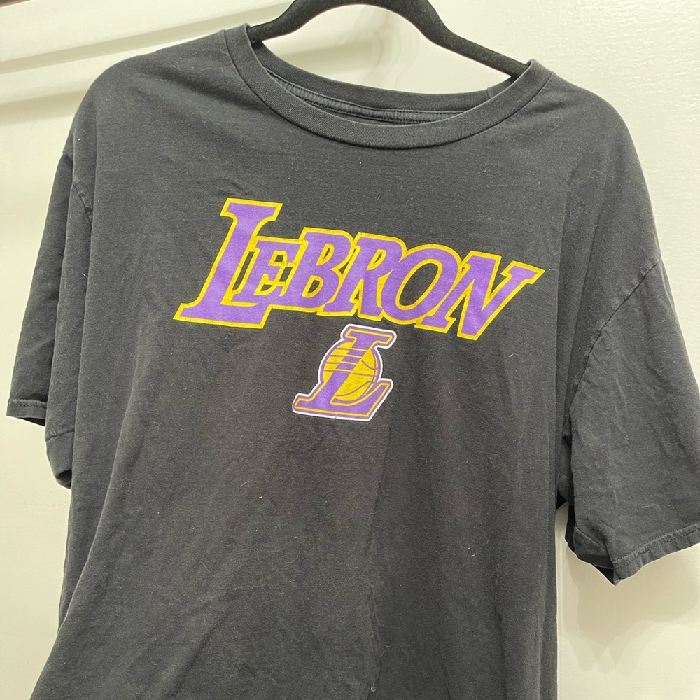 Los Angeles Lakers Lebron James Shirt X-Large Black Fanatics